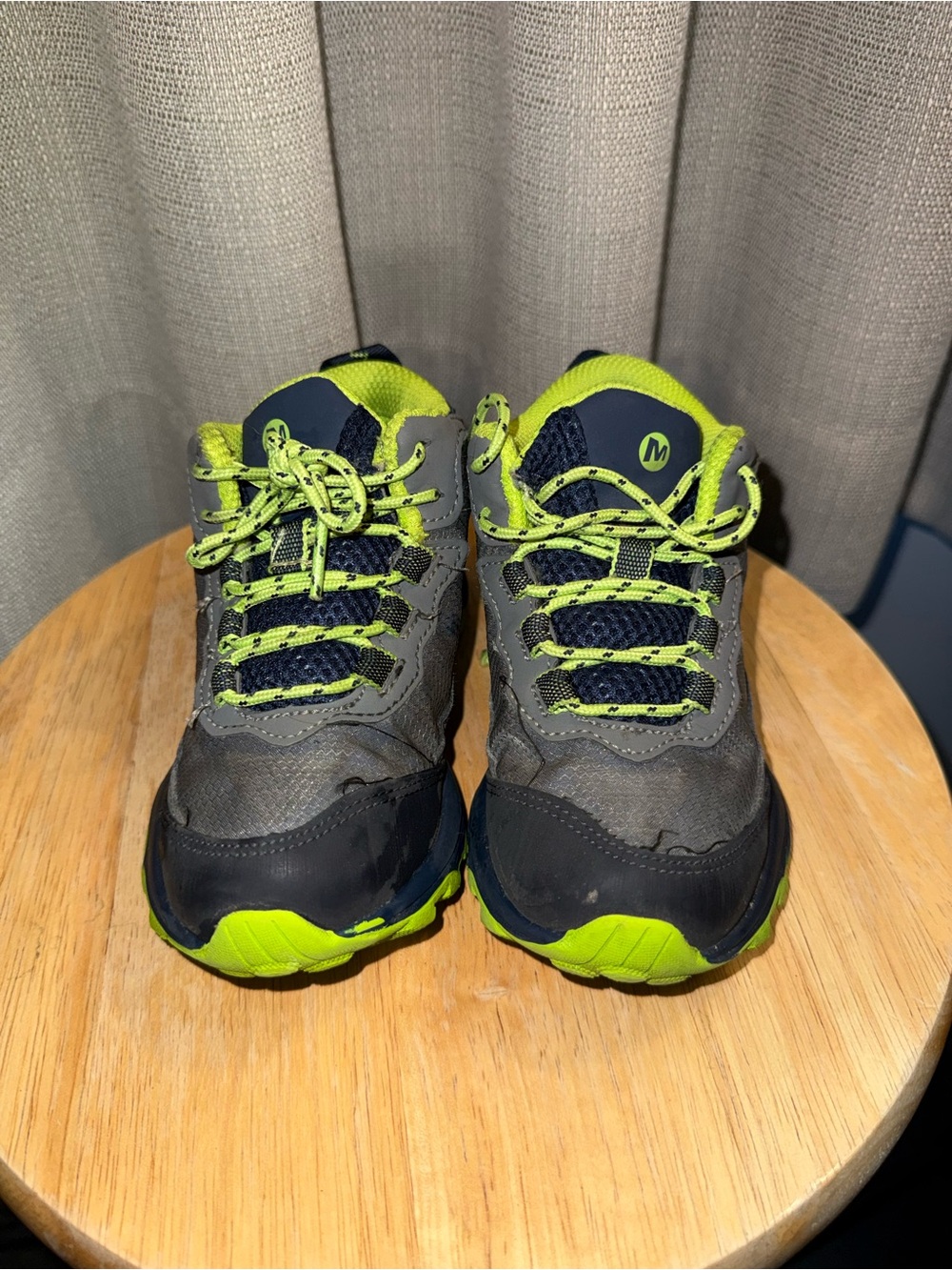 Merrell Kids Trail Sneakers in Gray & Neon Green
